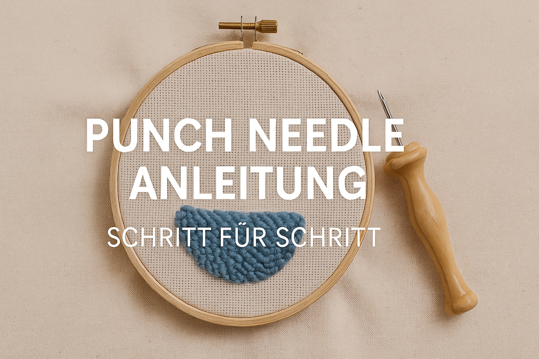 Punch Needle Anleitung Schritt für Schritt – Nahaufnahme eines Holz-Stickrahmens mit gestanztem Garn auf Stoff und Punch Needle Werkzeug, ideal für Anfänger im kreativen DIY-Handarbeitsbereich