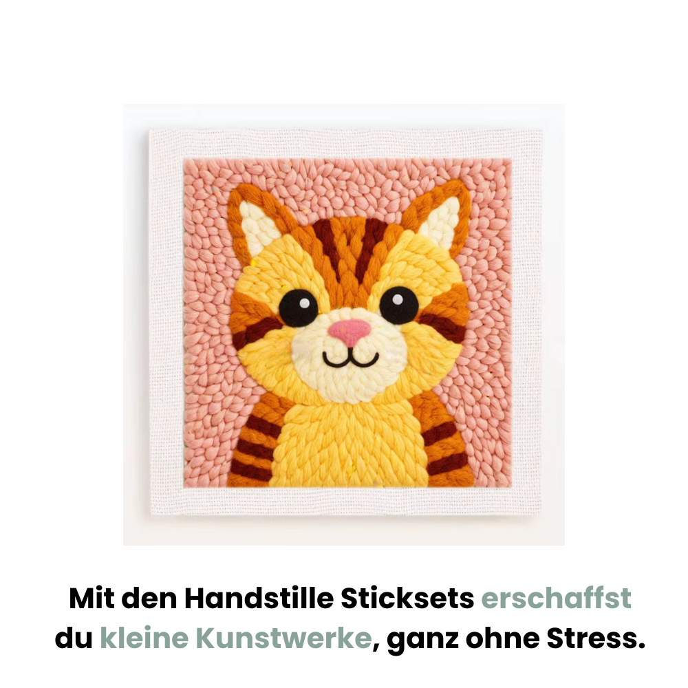SunnyCat™ Punch Needle Set von Handstille – süßes DIY Katzenmotiv in Gelb und Orange auf rosa Hintergrund. Perfekt für Anfänger, kreative Entspannung & Achtsamkeit.